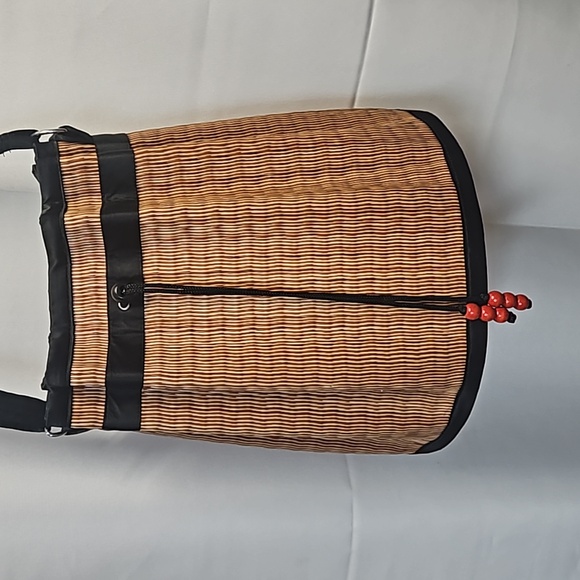 Baskets of Cambodia Shoulder Bag - Picture 2 of 8